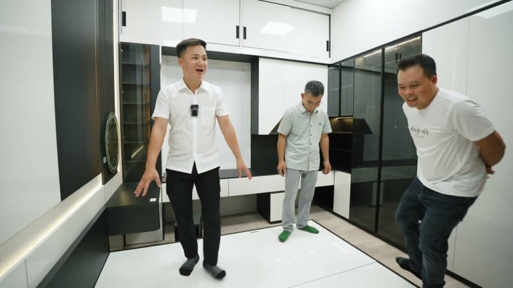 Showroom #LUDA – 100% #Nội_Thất_Từ _Tấm_Nhôm_Tổ_Ong